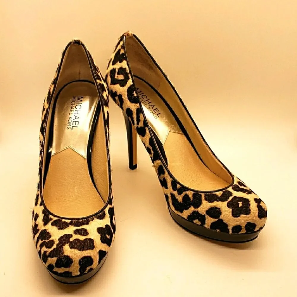 ❤EUC ~ Michael Kors Fur Pumps ~ Size 8❤ - Picture 1 of 4